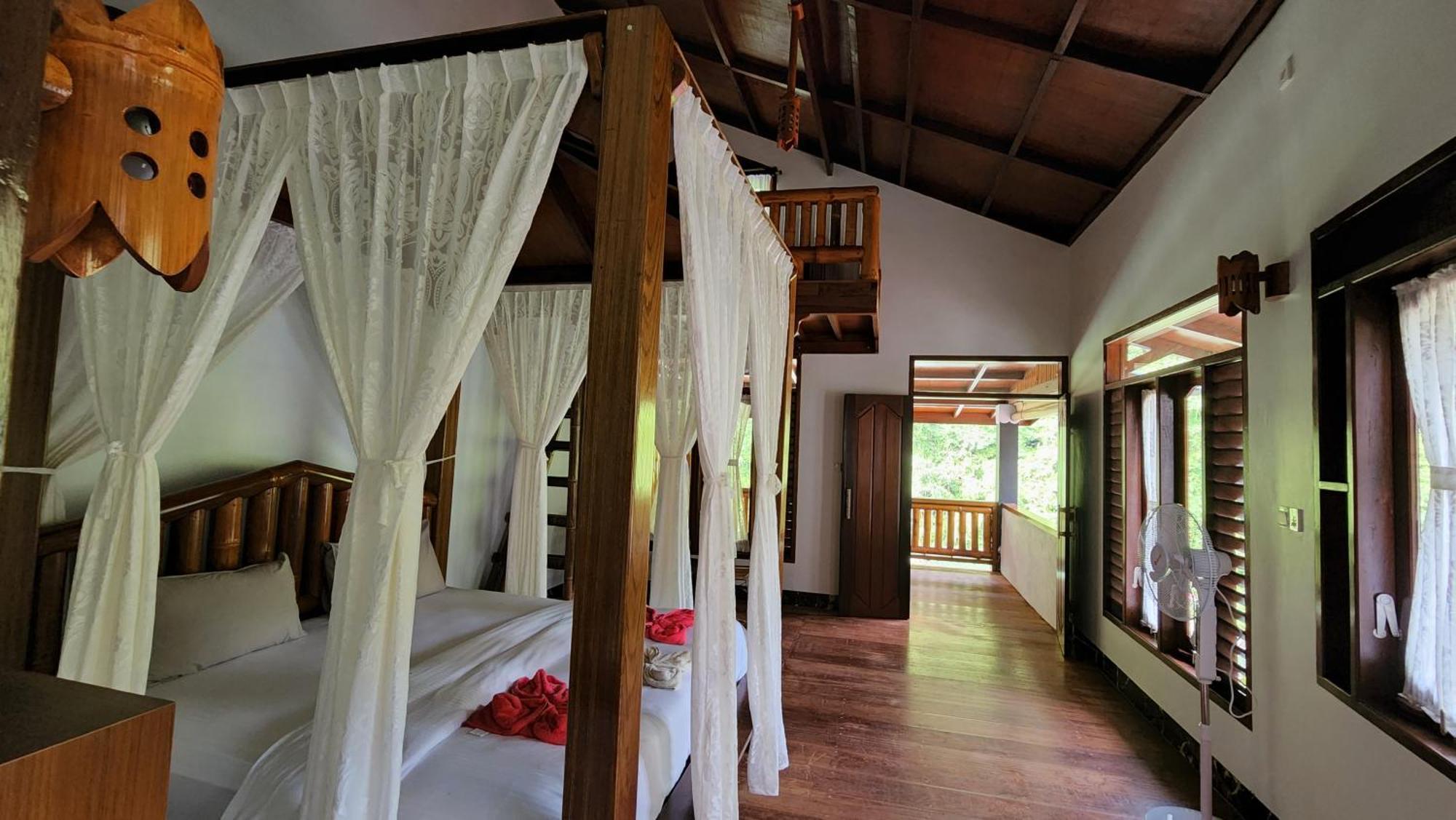 Sam'S Bungalows And Treks Букит-Лаванг Экстерьер фото
