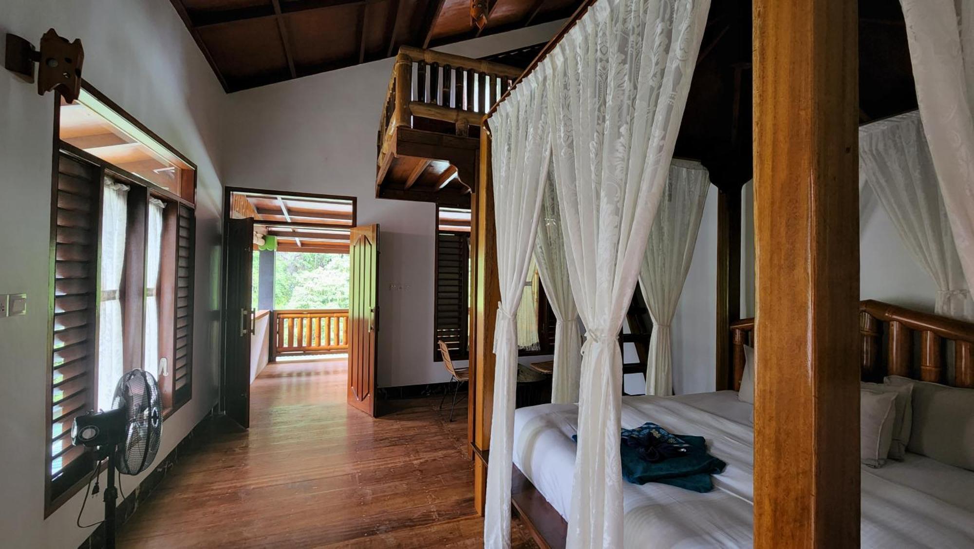 Sam'S Bungalows And Treks Букит-Лаванг Экстерьер фото