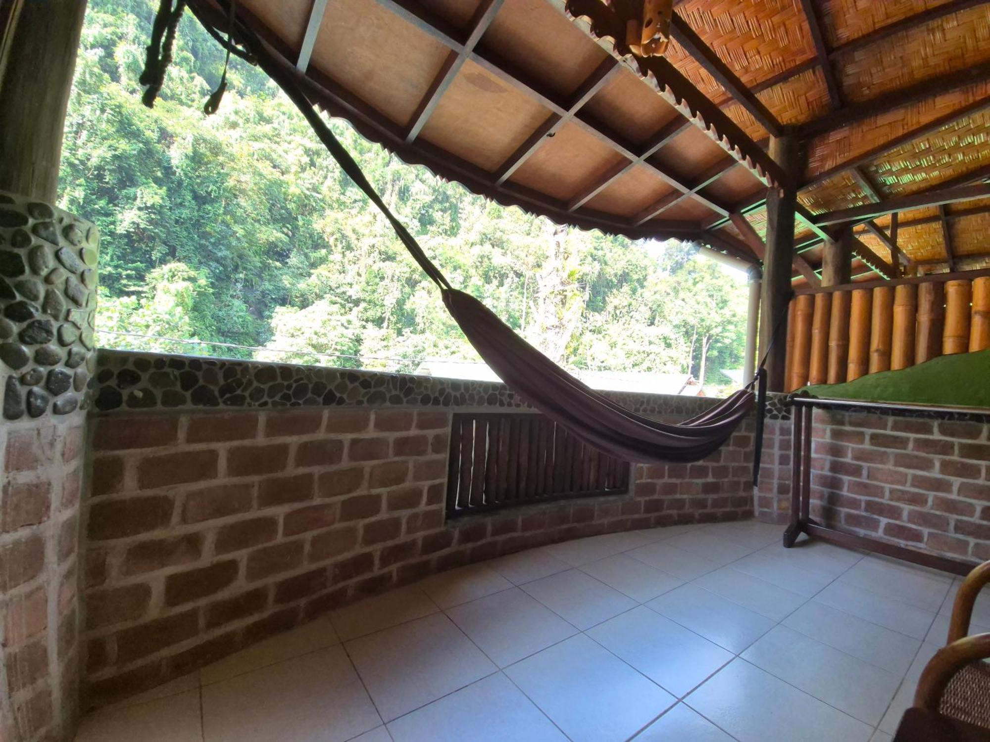 Sam'S Bungalows And Treks Букит-Лаванг Экстерьер фото