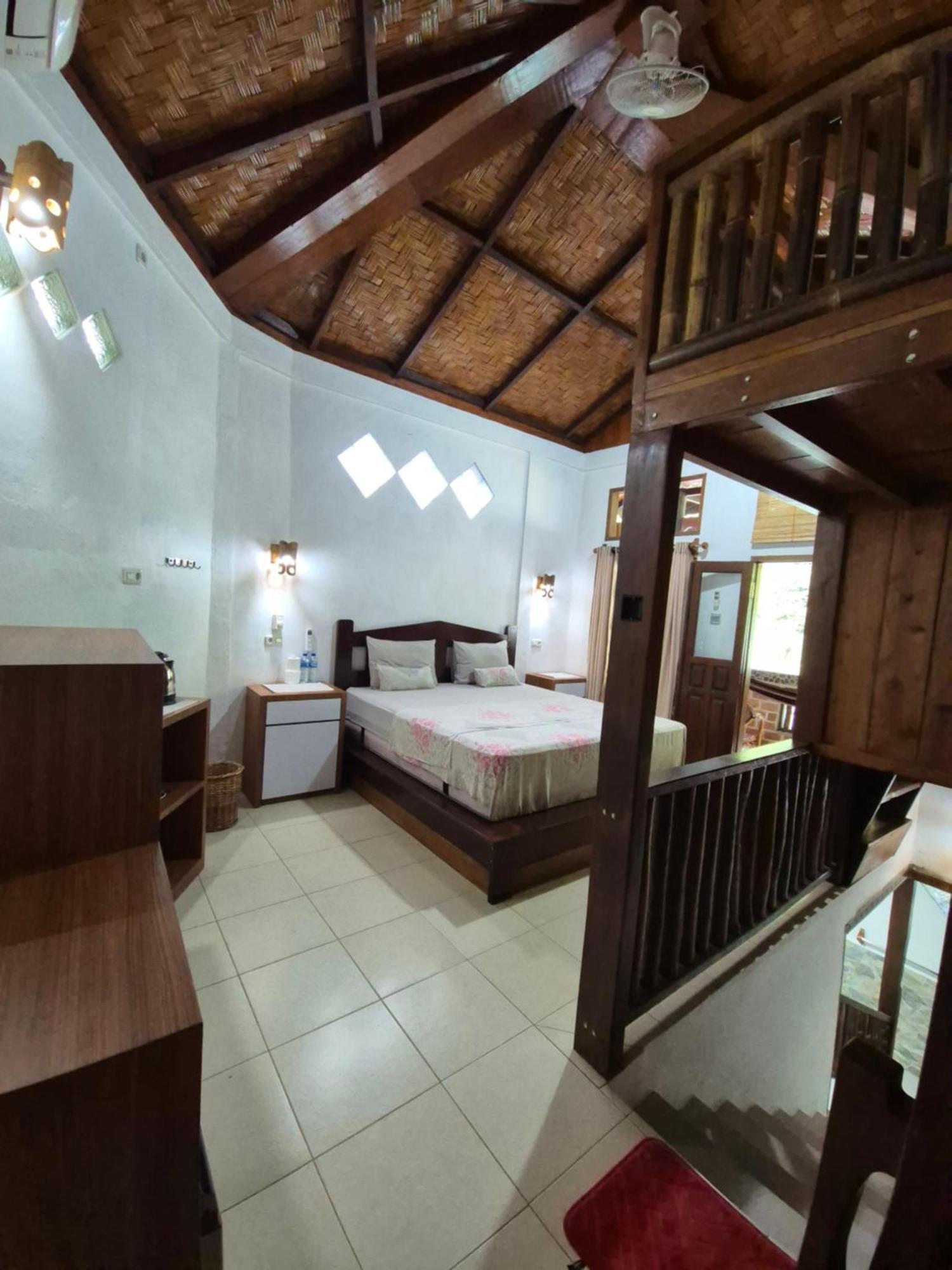 Sam'S Bungalows And Treks Букит-Лаванг Экстерьер фото